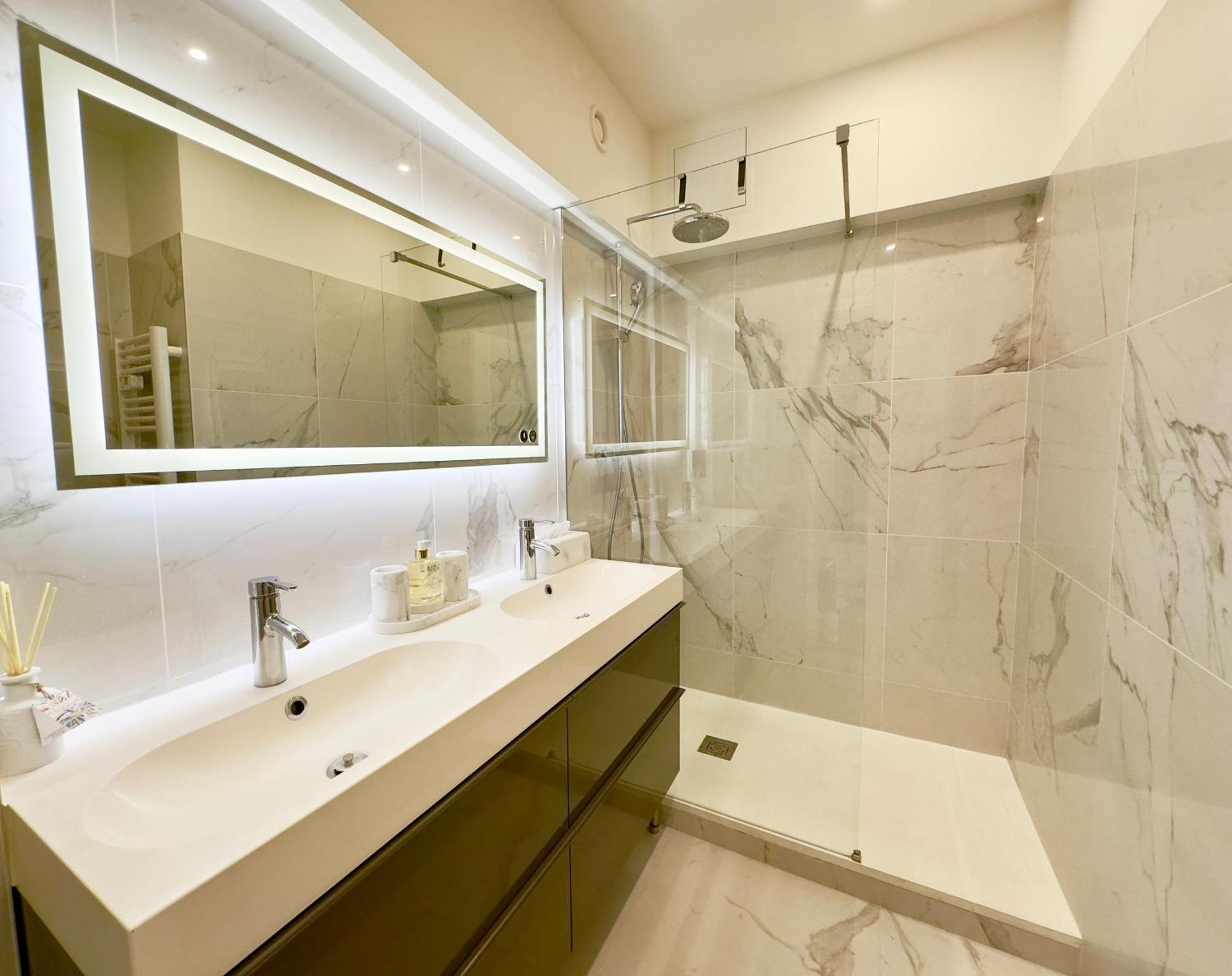 Superbe 3 pièces 80m2 - Espace bureau - 2mn Beach Croisette Cannes Esterno foto